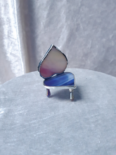Charger l&#39;image dans la galerie, Petite chaise décorative rose et bleue
